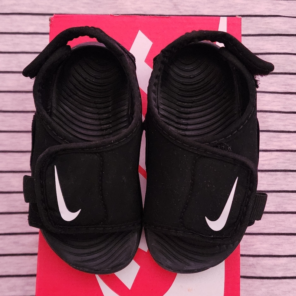 Nike Sunray Sandals